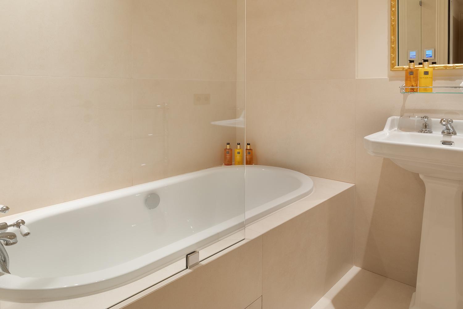 Pick A Flat'S Apartements With Services In Louvre - Rue Des Halles Párizs Kültér fotó