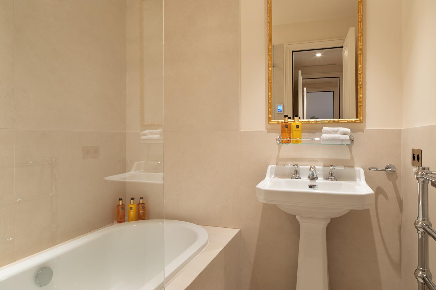 Pick A Flat'S Apartements With Services In Louvre - Rue Des Halles Párizs Kültér fotó